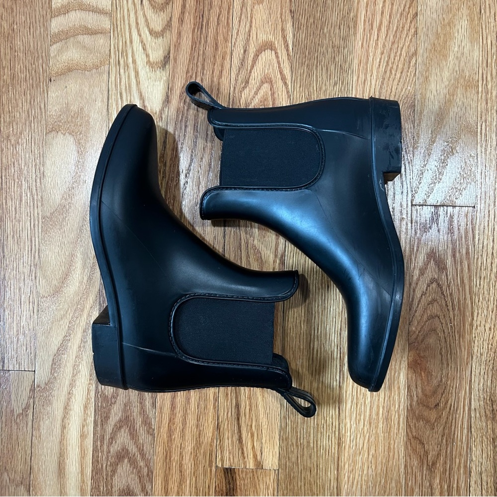 J.Crew Mercantile Chelsea Rain Boots Booties Black Pull On Rubber Size 6 - Picture 5 of 7